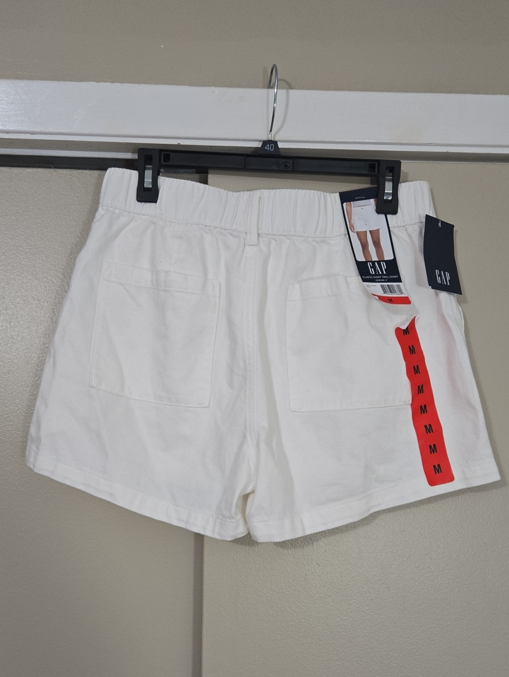 Gap Women's Elastic Waist Twill Casual Shorts - Picture 2 of 6